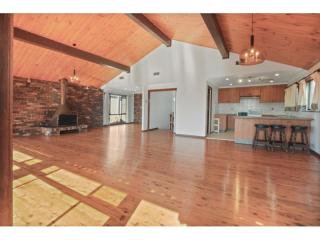 View profile: Light-Filled Family Oasis with Panoramic Views