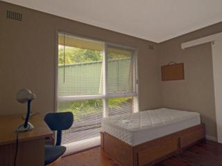 View profile: ROOM FOR RENT - Student accommodation sharing with friendly housemates!!