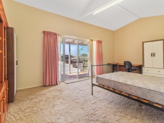 View profile: Water, Electricity & Internet Usage Included