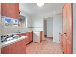 View profile: Beachside Refurbished  Townhouse!