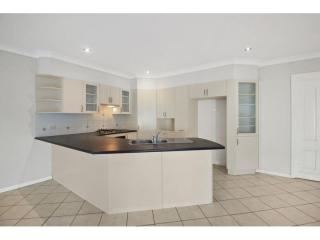 View profile: Townhouse with Space, Style and Coastal Convenience