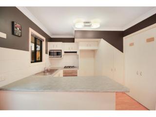 View profile: Stylish Loft Apartment in the Heart of Wollongong