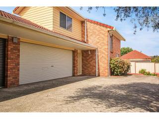 View profile: Charming Two-Bedroom Townhouse in Vibrant Wollongong Locale