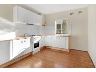 View profile: MODERN 2 BEDROOM APARTMENT WITH AN IDEAL LOCATION!!!!!
